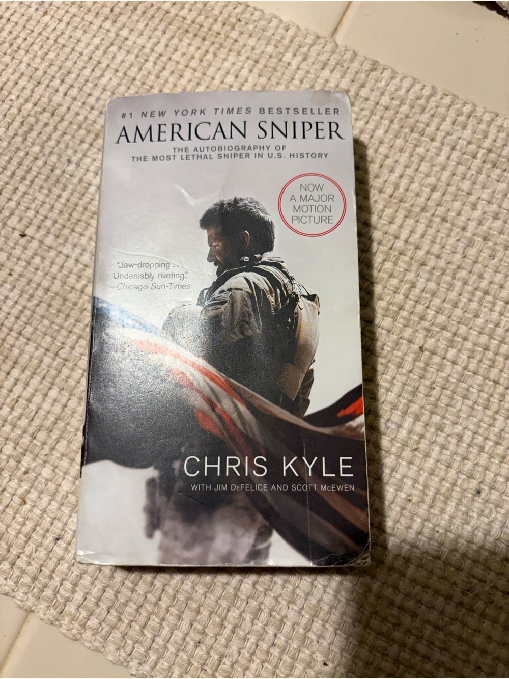 American Sniper by Chris Kyle - Paperback Book (White/Grey Cover)